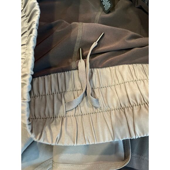 Balance Athletica Large Taupe Running Shorts Bike Shorts Under - Picture 5 of 7